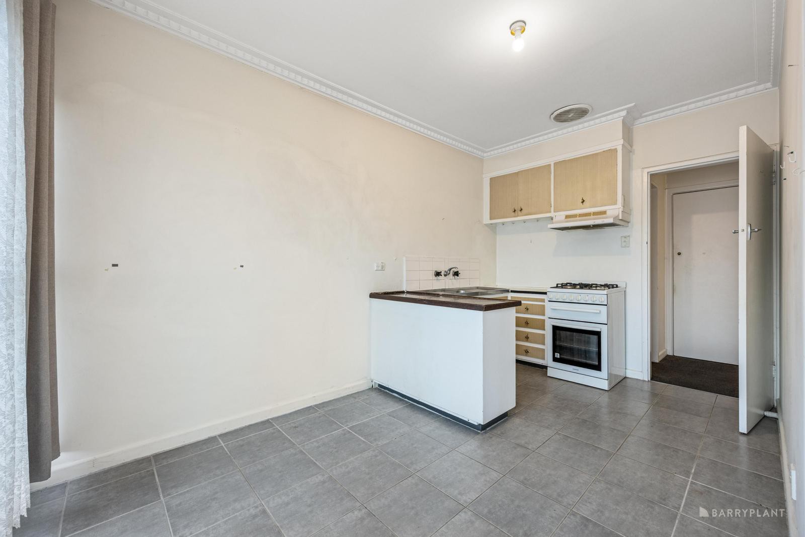 2/15 Poplar Street, Box Hill, VIC 3128, Box Hill - Thumbnail 3