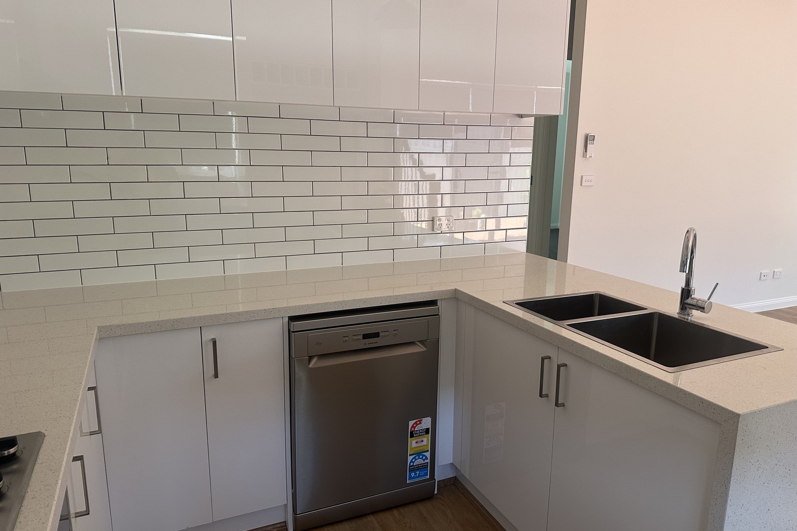 2/15 Ridgeway Avenue, Glenroy, VIC 3046, Glenroy - Thumbnail 4