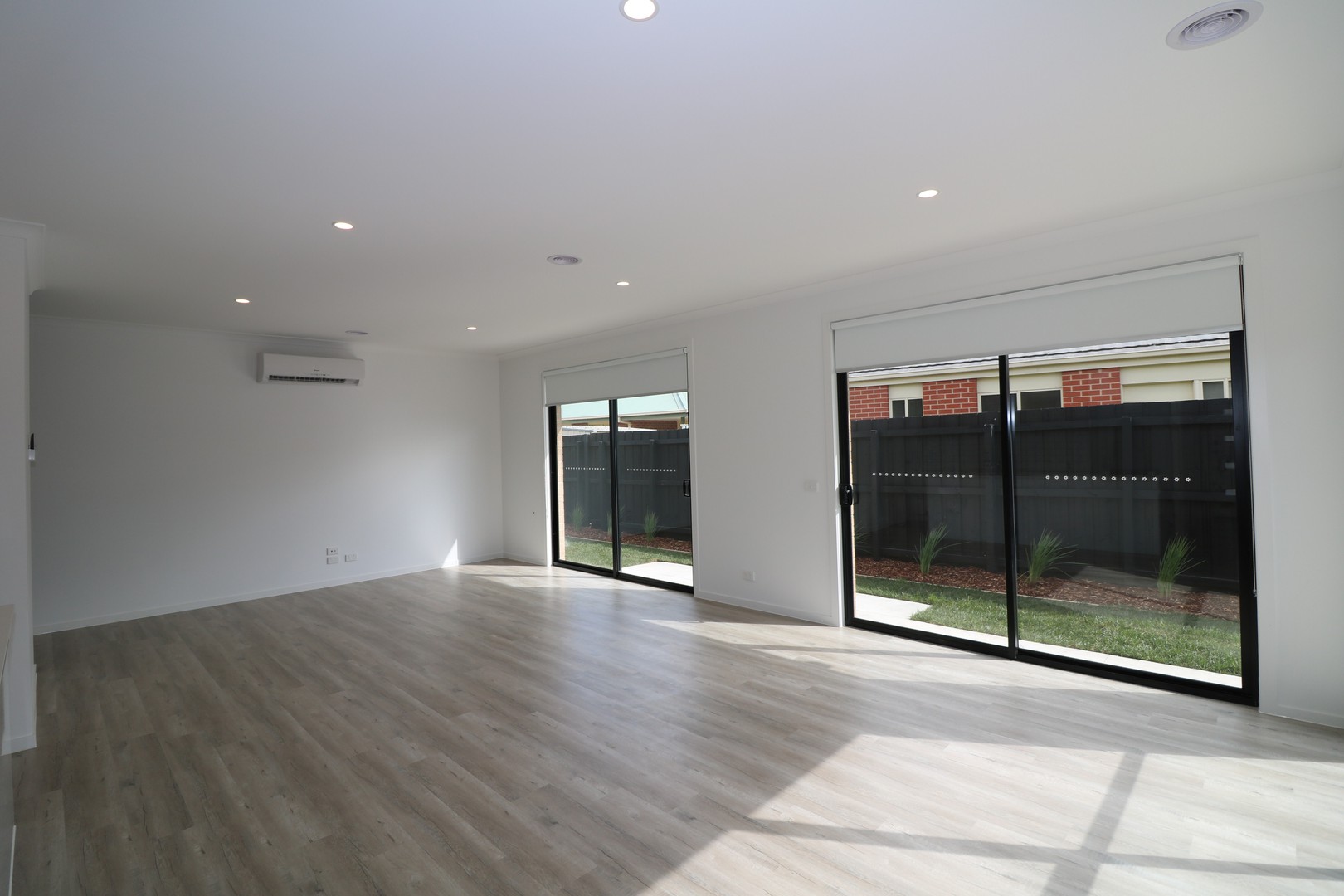 2/15 Robertson Street, Thomson, VIC 3219, Thomson - Thumbnail 5