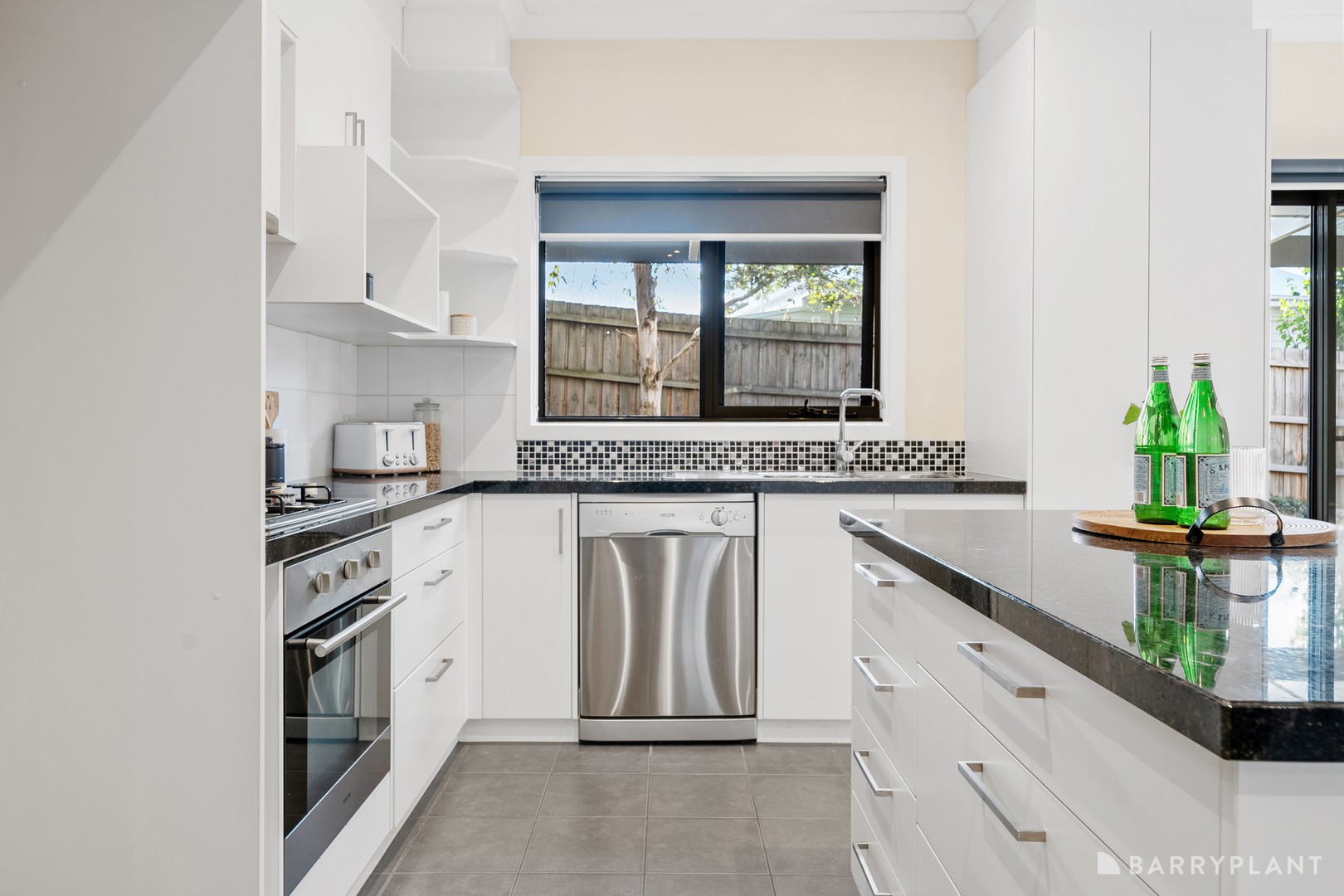 2/15 Ross Road, Croydon, VIC 3136, Croydon - Thumbnail 7