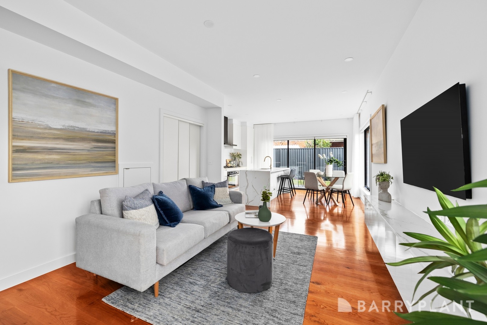 2/15 Sadie Street, Glenroy, VIC 3046, Glenroy - Thumbnail 2