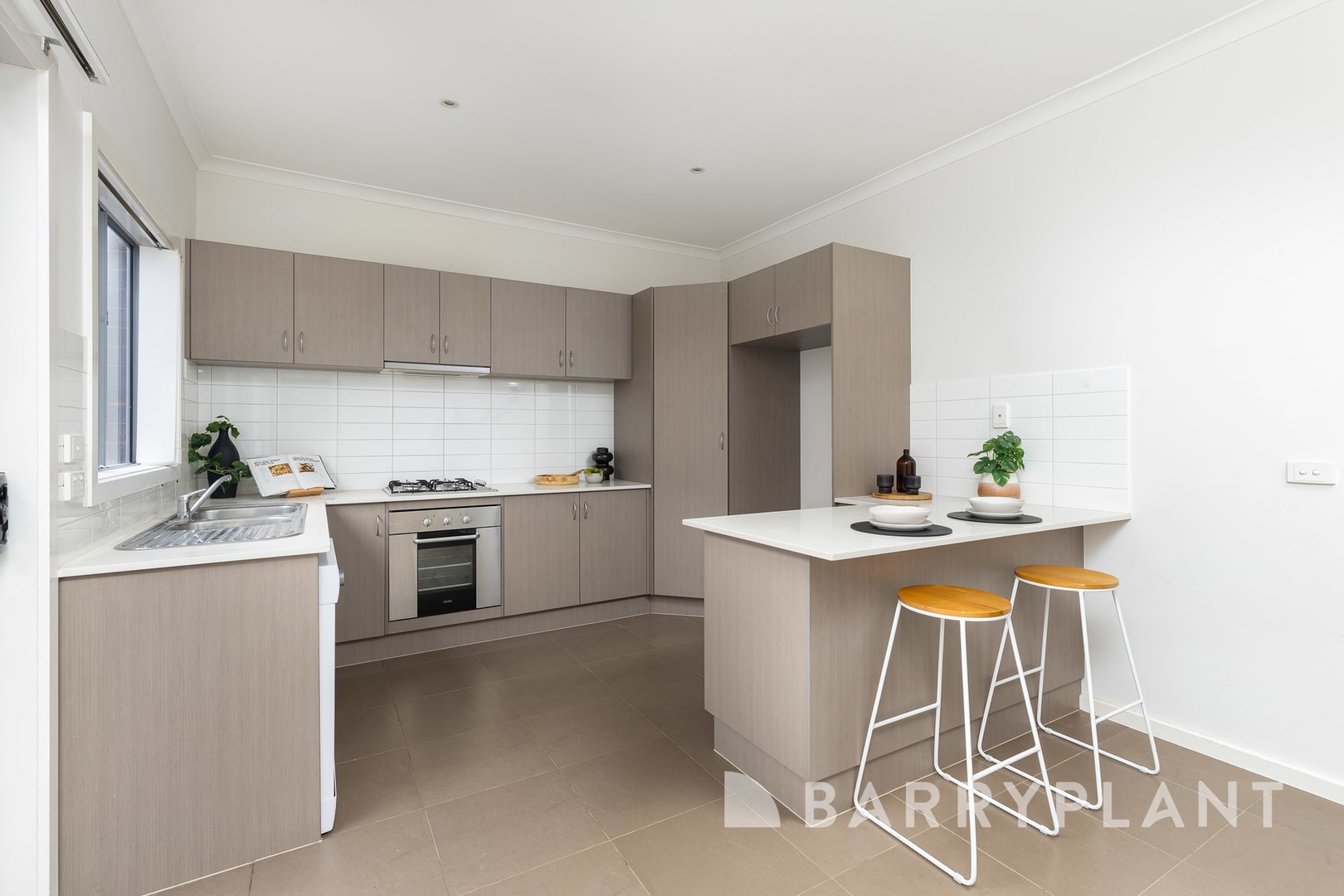 2/15 San Sebastian Drive, Point Cook, VIC 3030, Point Cook - Thumbnail 6