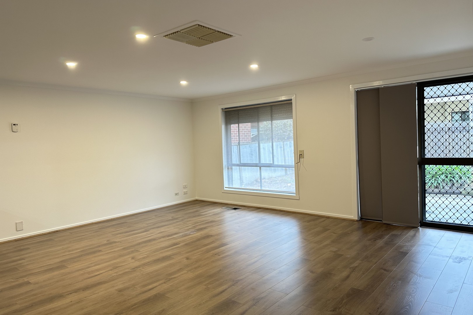 2/15 Spring Street, Thomastown, VIC 3074, Thomastown - Thumbnail 7