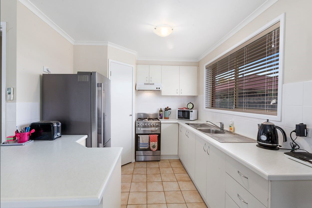 2/15 The Esperence, Lara, VIC 3212 - Thumbnail 2 - 04/08/2022