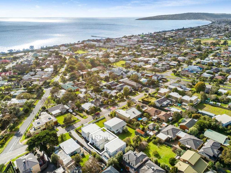 2/15 Thomas Street, Dromana, VIC 3936 - Image - 25/06/2026
