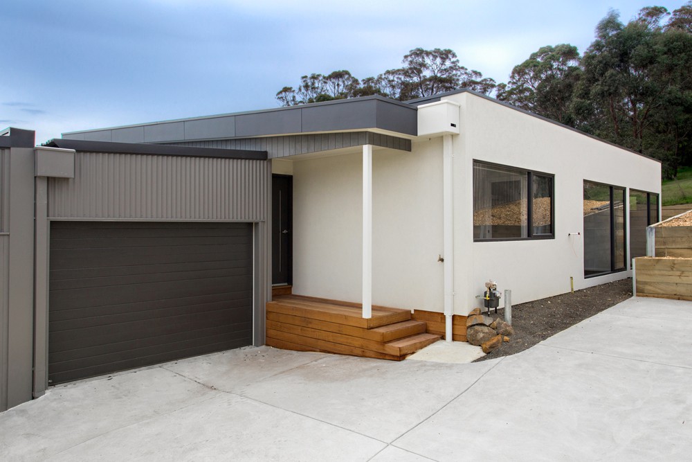 2/150 Ryan Street, Brown Hill, VIC 3350, Brown Hill - Thumbnail 2