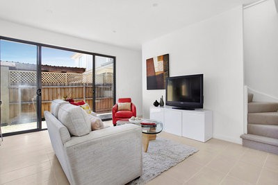 2/151 View Street, Glenroy, VIC 3046, Glenroy - Thumbnail 2