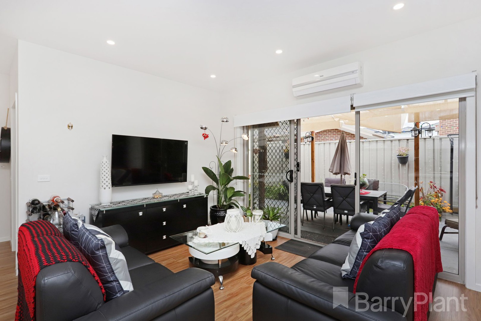 2/152 Widford StreetBroadmeadows, VIC 3047, Broadmeadows - Thumbnail 2