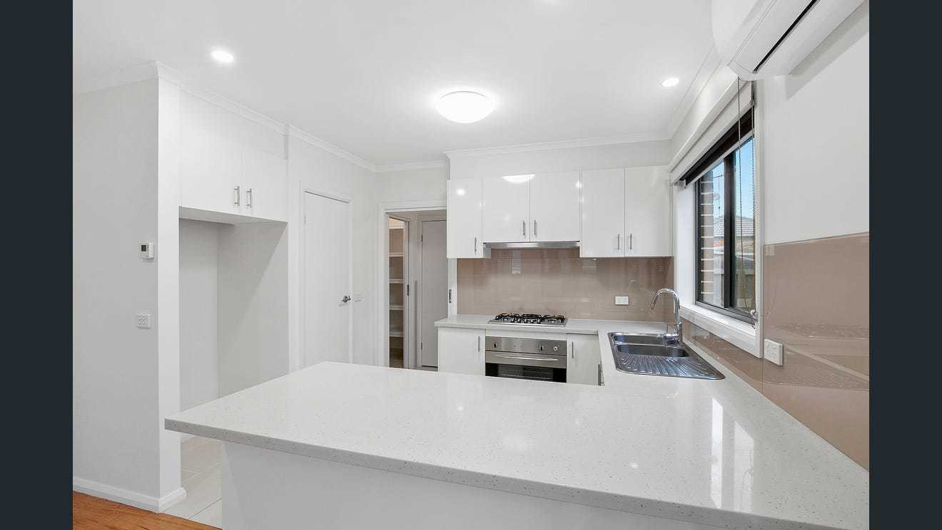 2/158 Separation Street, North Geelong, VIC 3215 - Thumbnail 2 - 26/02/2026