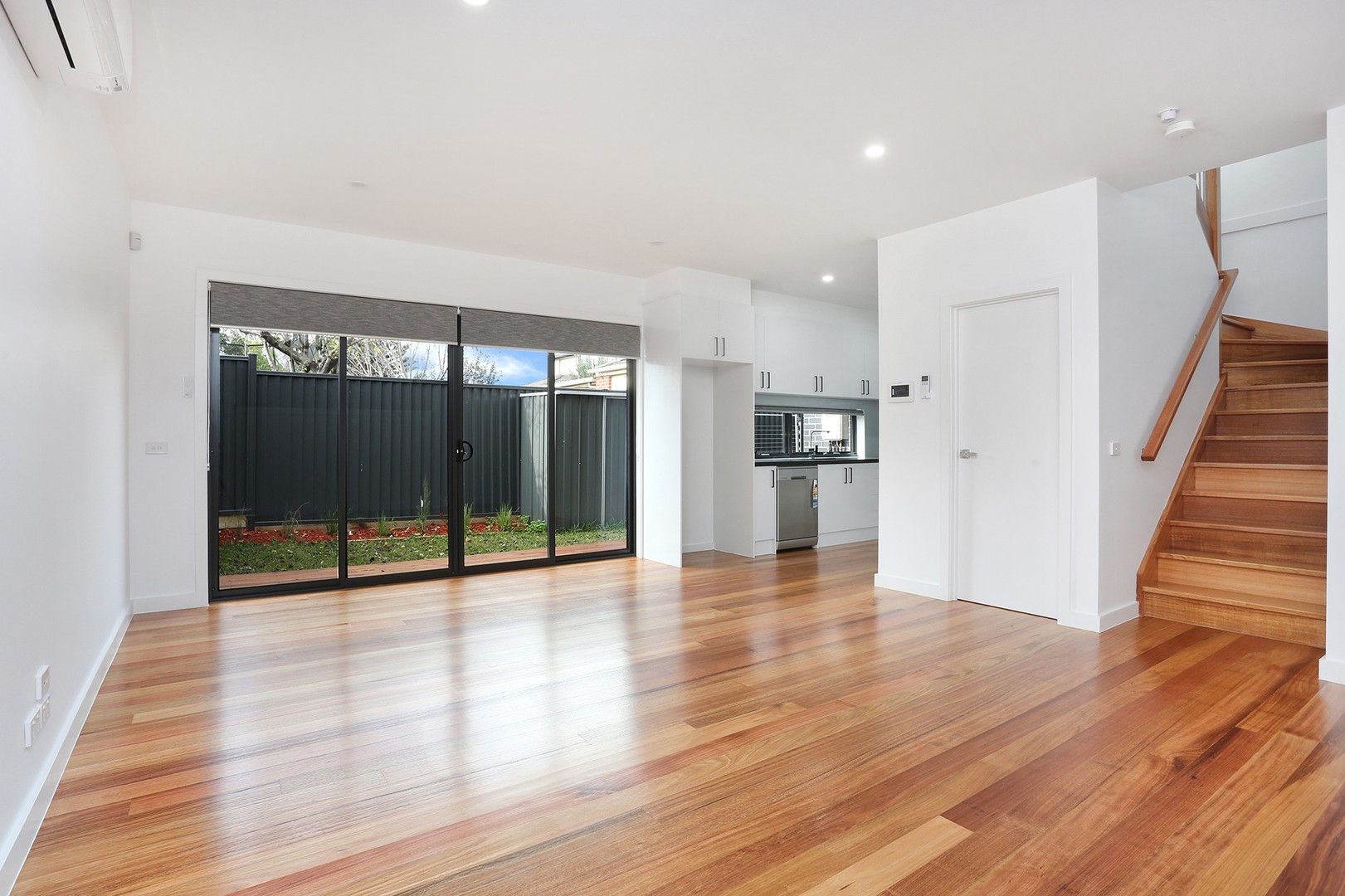 2/16 Barina Road, Oak Park, VIC 3046 - Thumbnail 2 - 08/05/2024