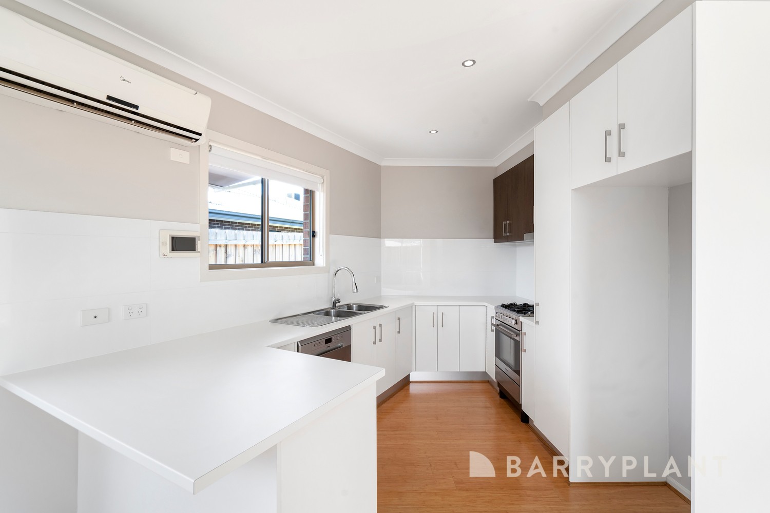 2/16 Barrie Court, Braybrook, VIC 3019, Braybrook - Thumbnail 3