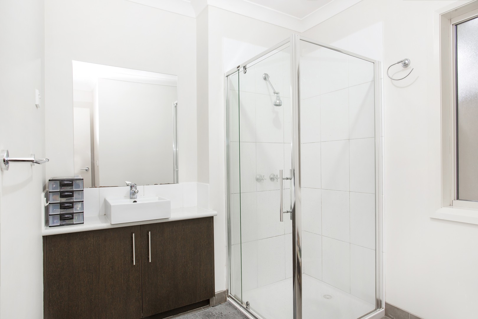 2/16 Belsay Place, Craigieburn, VIC 3064, Craigieburn - Thumbnail 4