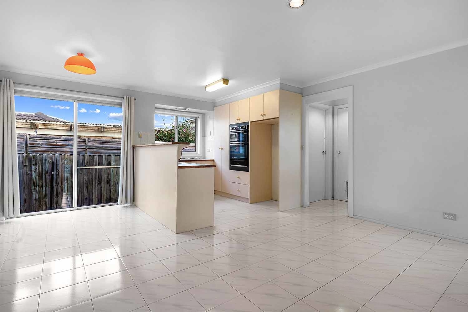 2/16 Churchill Street, Doncaster East, VIC 3109, Doncaster East - Thumbnail 2