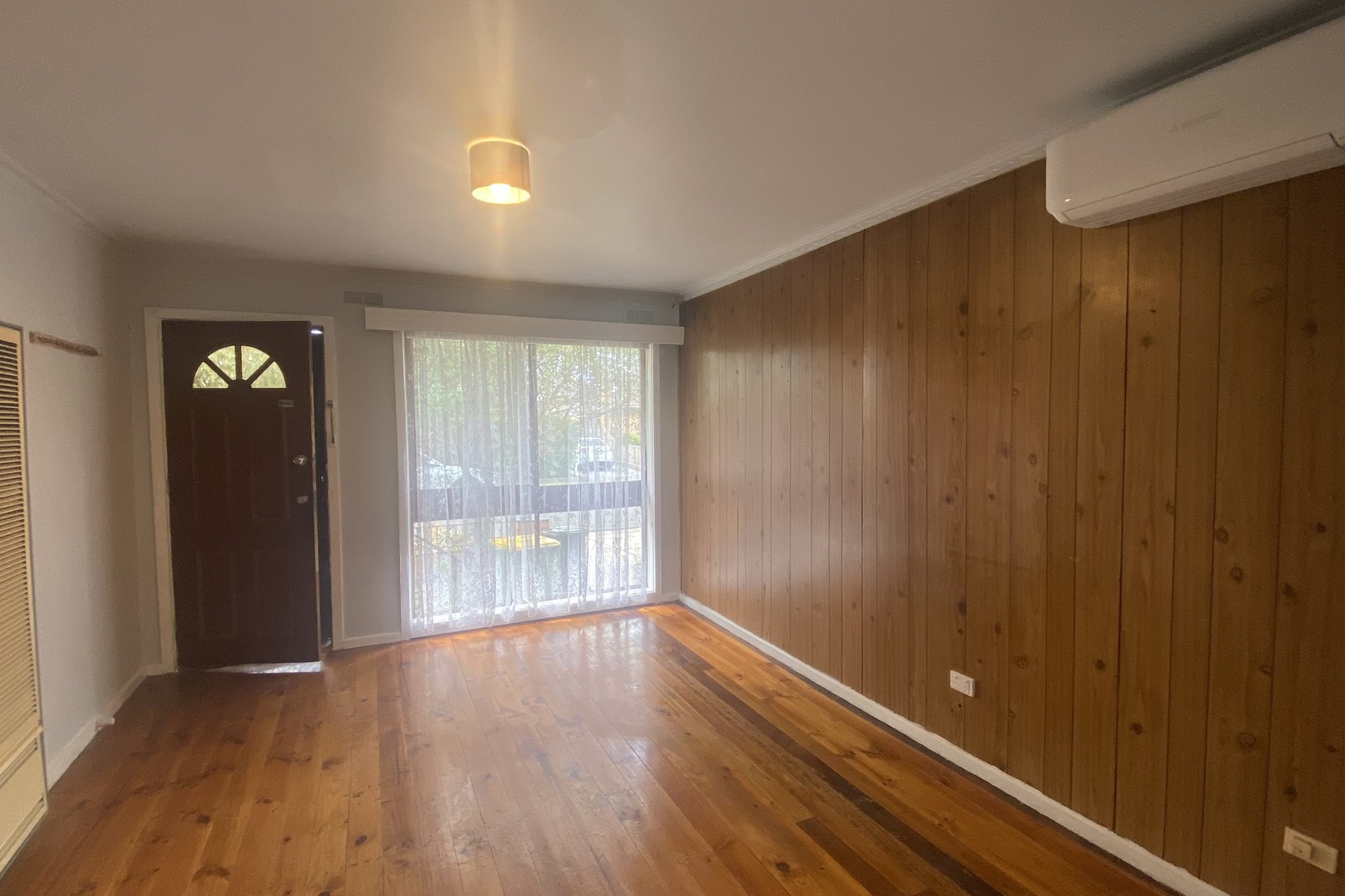 2/16 Darebin Boulevard, Reservoir, VIC 3073 - Thumbnail 1 - 08/12/2021