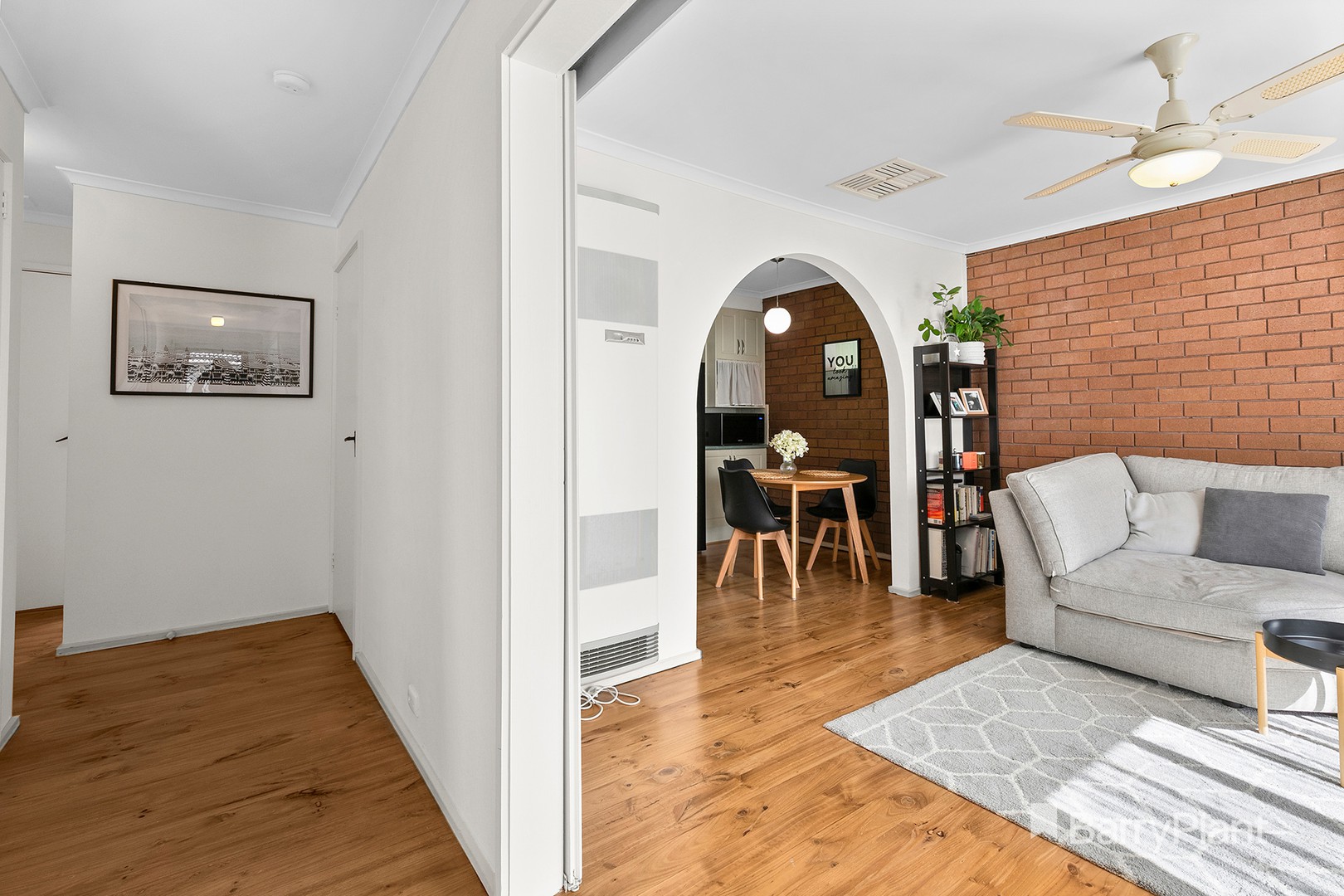 2/16 Gladstone Parade, Glenroy, VIC 3046, Glenroy - Thumbnail 2