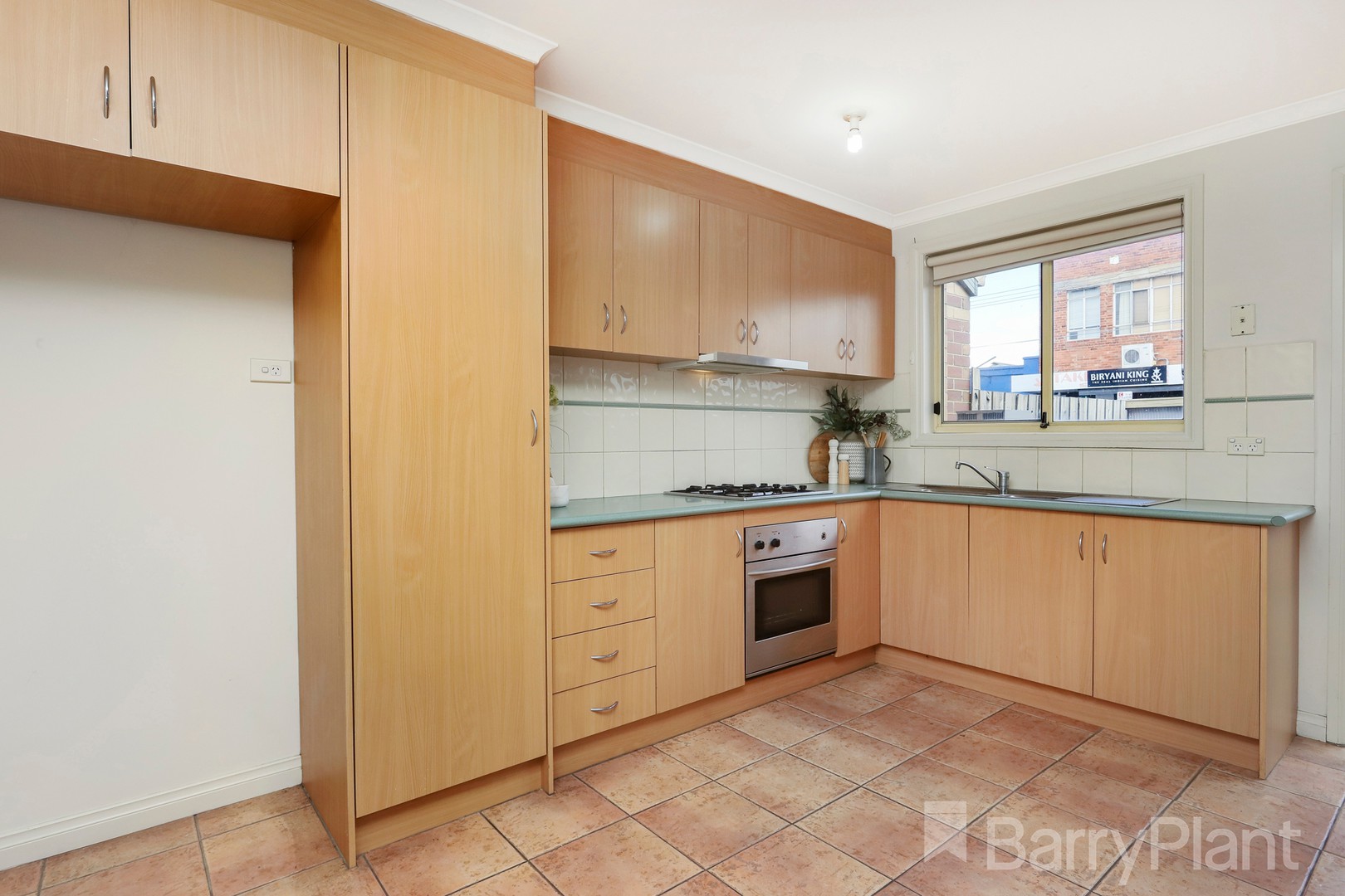 2/16 Hammond Street, Sunshine North, VIC 3020, Sunshine North - Thumbnail 6