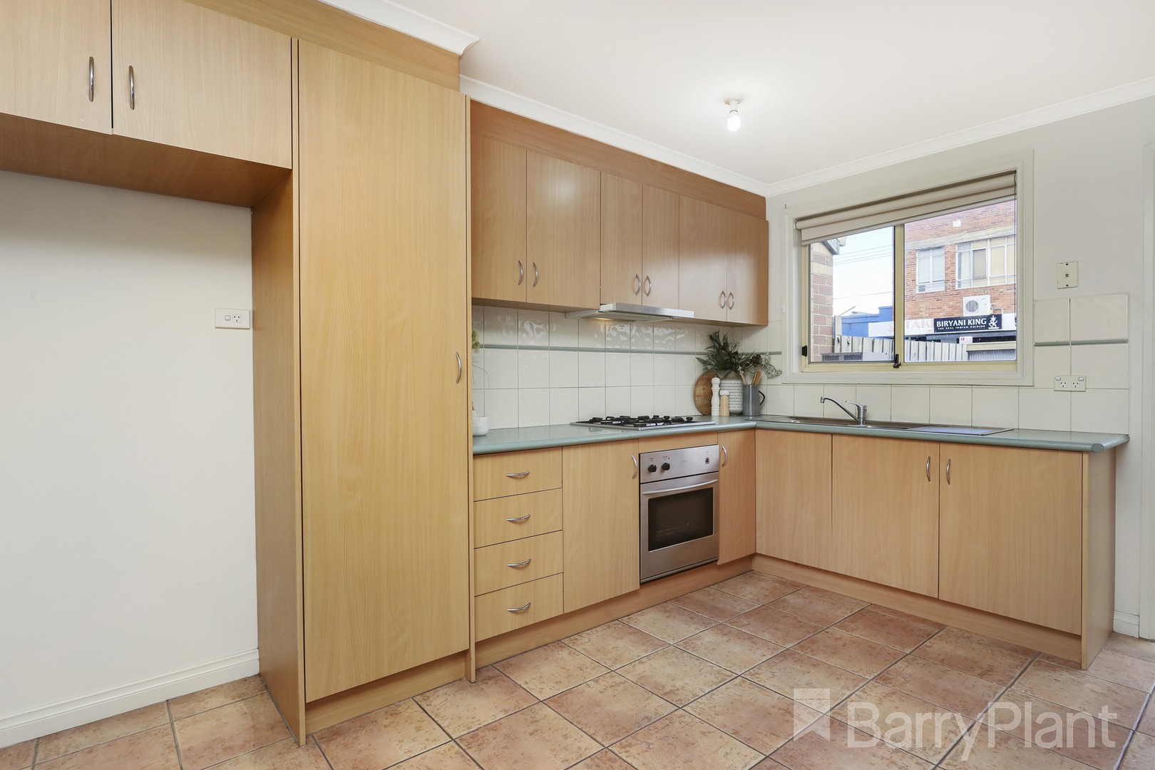 2/16 Hammond Street, Sunshine North, VIC 3020, Sunshine North - Thumbnail 5