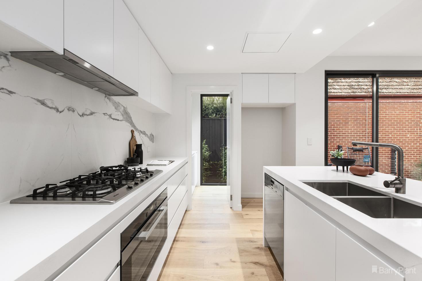 2/16 Langs Road, Ivanhoe, VIC 3079, Ivanhoe - Thumbnail 4