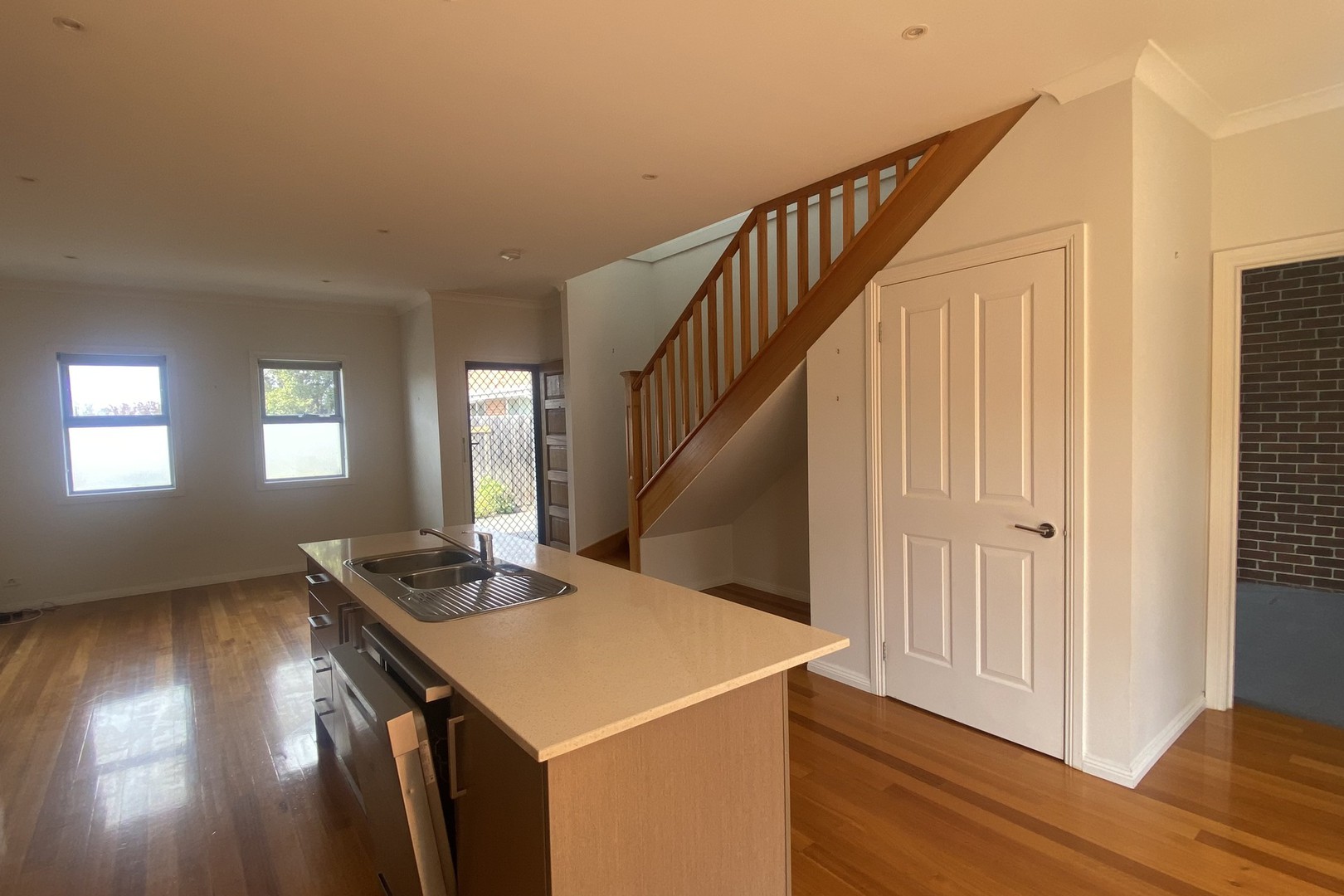 2/16 Mccomas Street, Reservoir, VIC 3073, Reservoir - Thumbnail 3