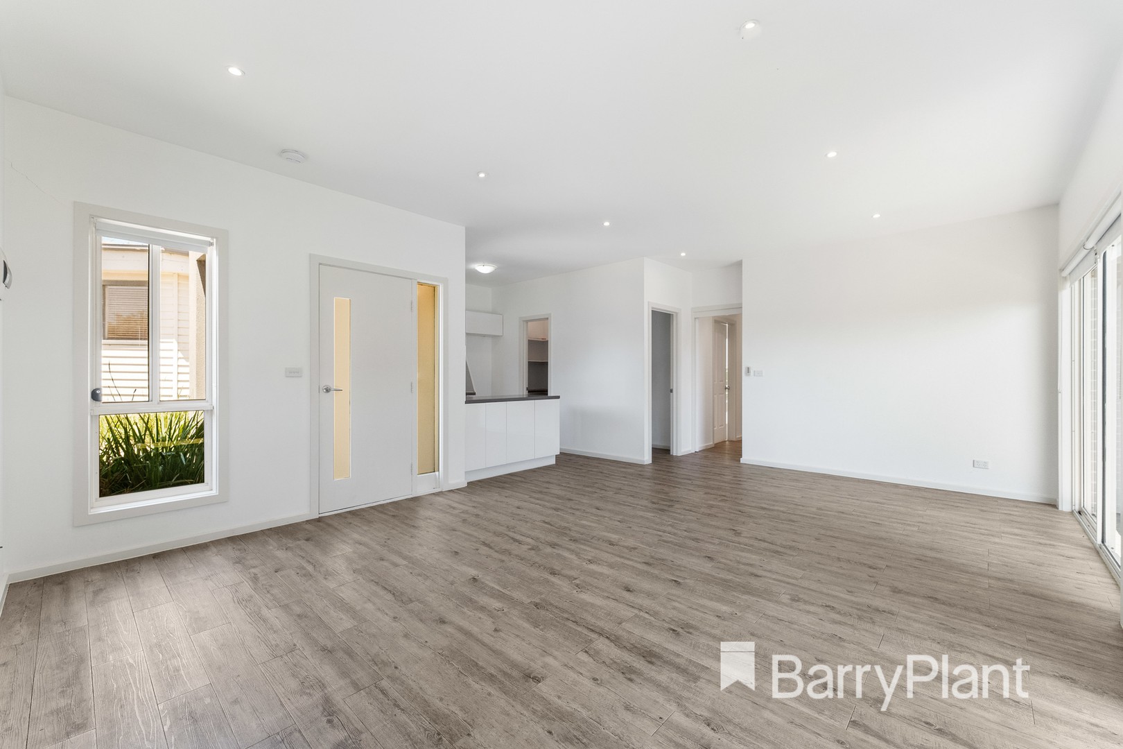 2/16 Montasell Avenue, Deer Park, VIC 3023 - Thumbnail 2 - 14/12/2021