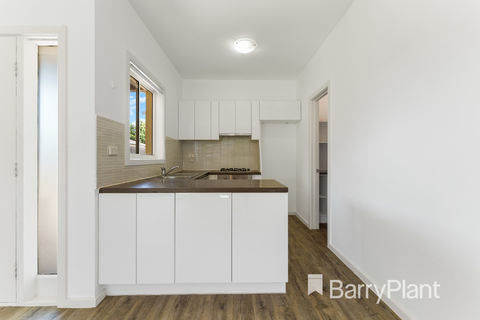 2/16 Montasell AvenueDeer Park, VIC 3023, Deer Park - Thumbnail 5