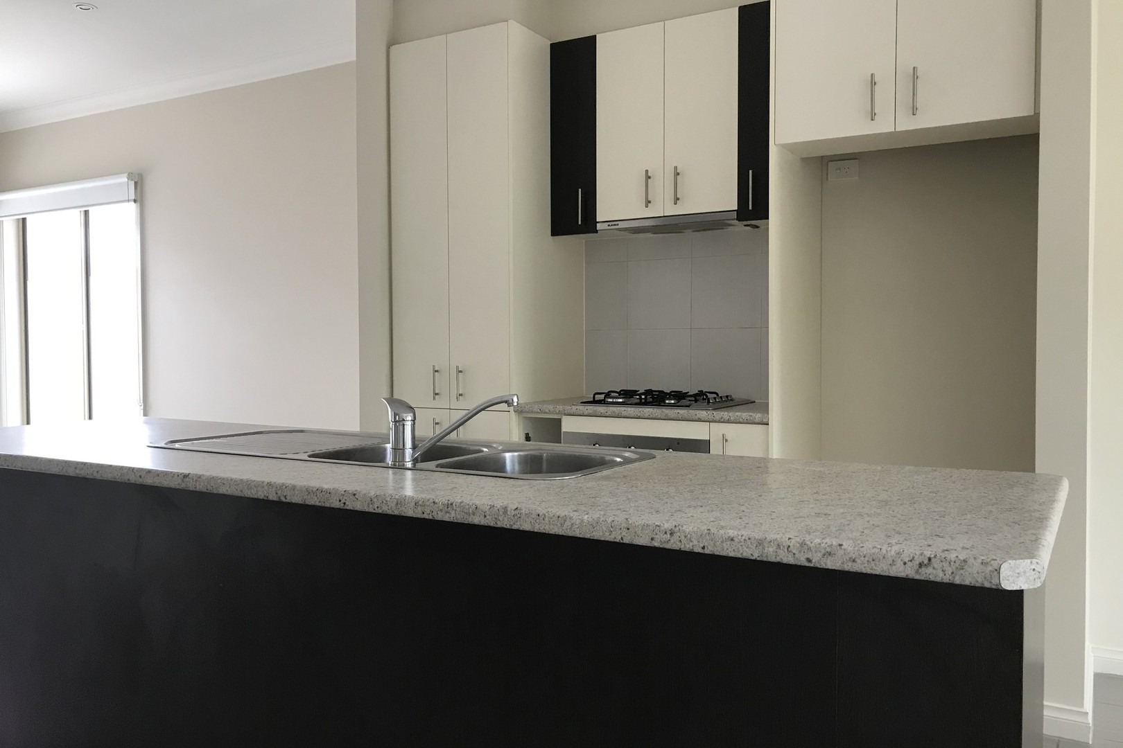 2/16 Newcastle Street, Preston, VIC 3072, Preston - Thumbnail 3