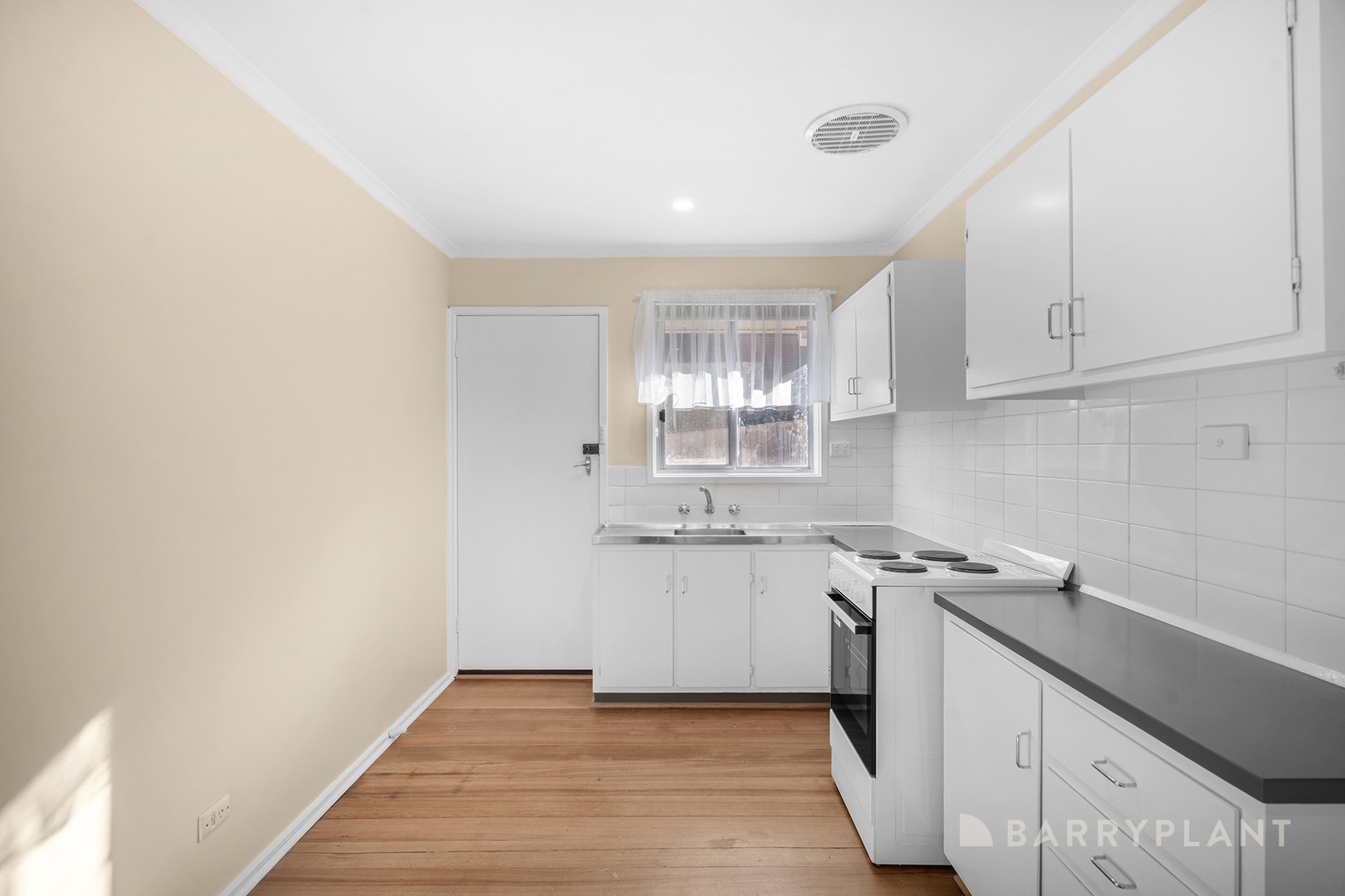 2/16 Newman Road, Mooroolbark, VIC 3138, Mooroolbark - Thumbnail 3