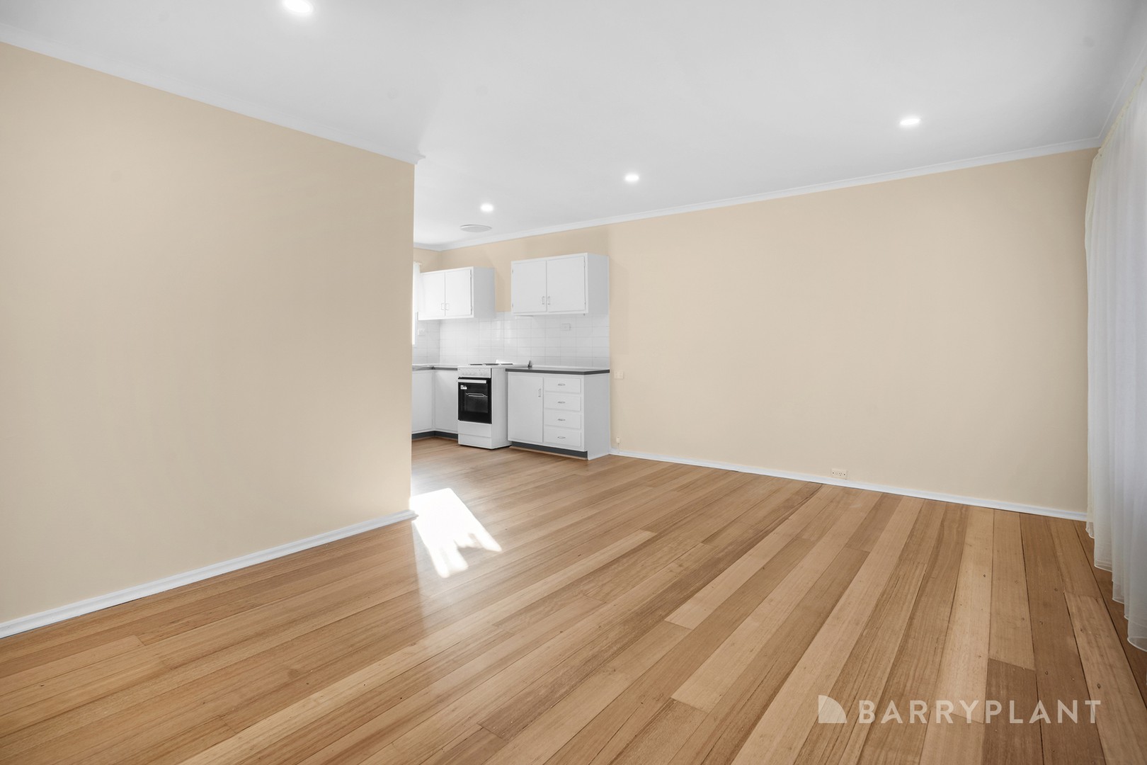 2/16 Newman Road, Mooroolbark, VIC 3138, Mooroolbark - Thumbnail 4