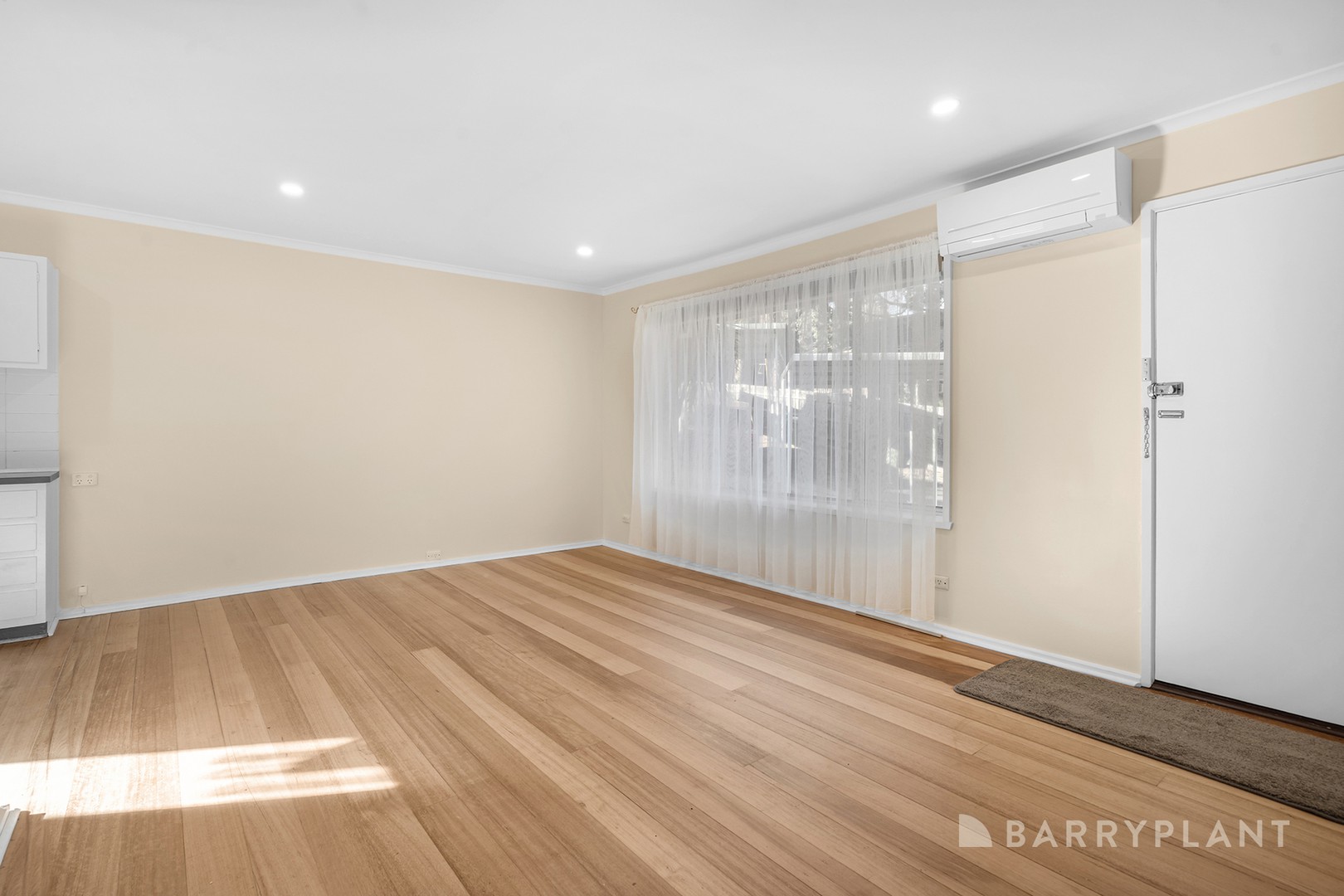 2/16 Newman Road, Mooroolbark, VIC 3138, Mooroolbark - Thumbnail 6