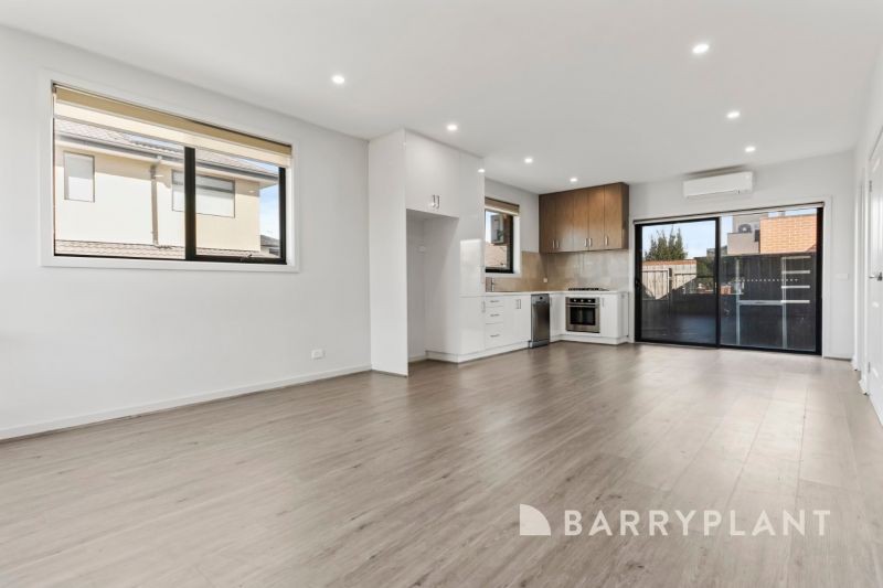 2/16 Peace St, Springvale, VIC 3171 - Thumbnail 2 - 03/04/2026