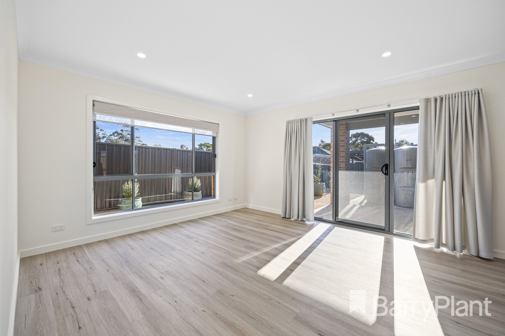 2/160 Railway Street, Maryborough, VIC 3465, Maryborough - Thumbnail 4