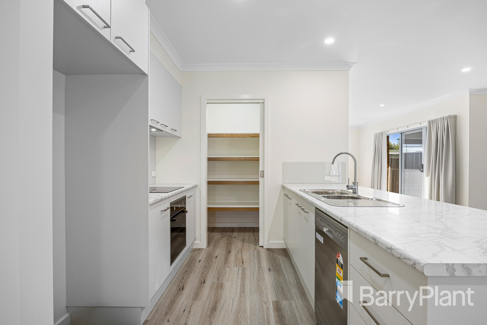 2/160 Railway Street, Maryborough, VIC 3465, Maryborough - Thumbnail 7