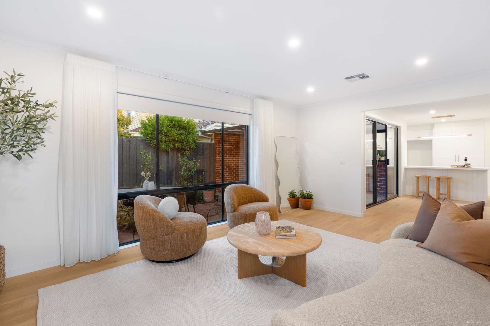 2/160 Springfield Road, Blackburn, VIC 3130, Blackburn - Thumbnail 3