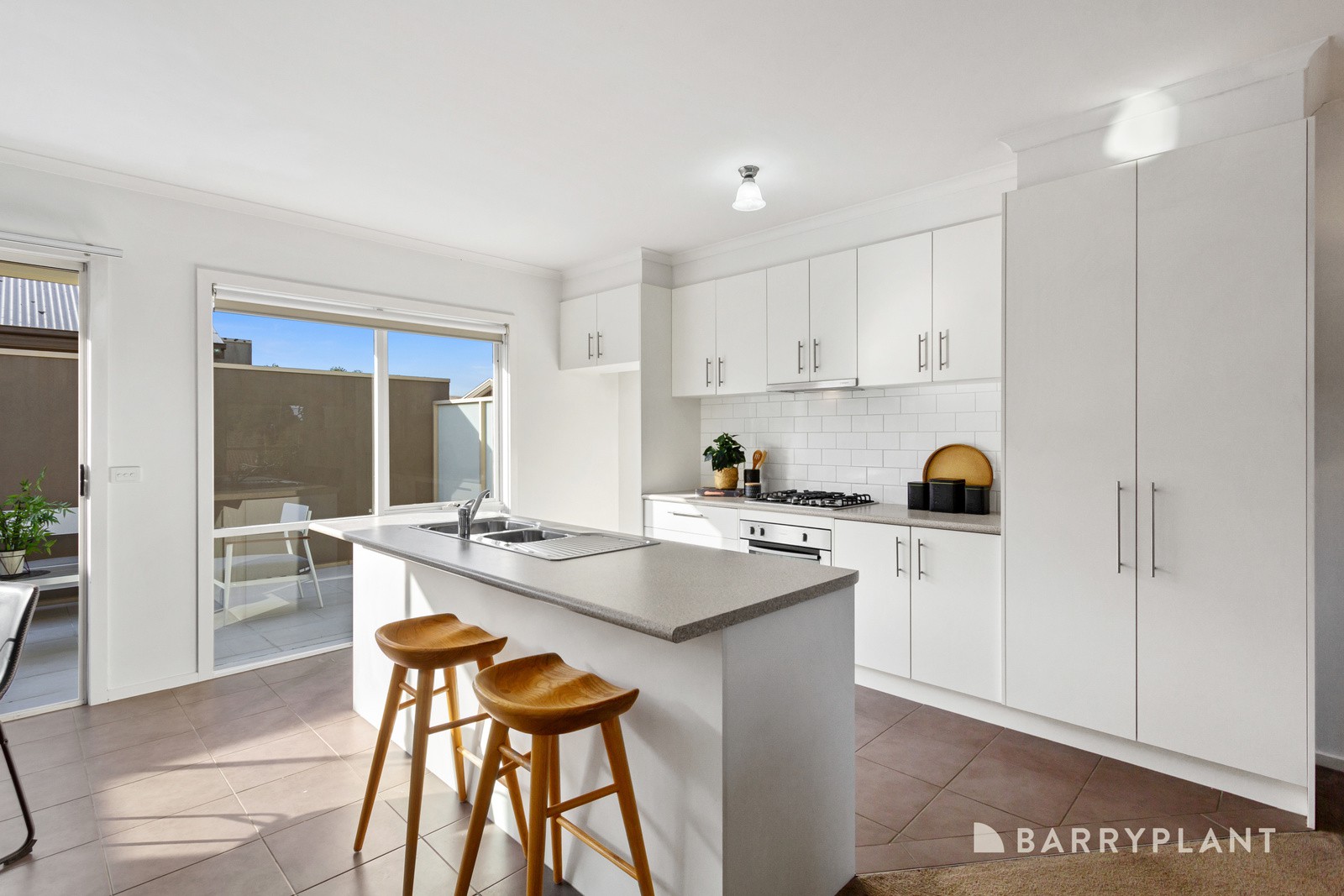 2/17-19 Myrtle Street, Bayswater, VIC 3153, Bayswater - Thumbnail 3