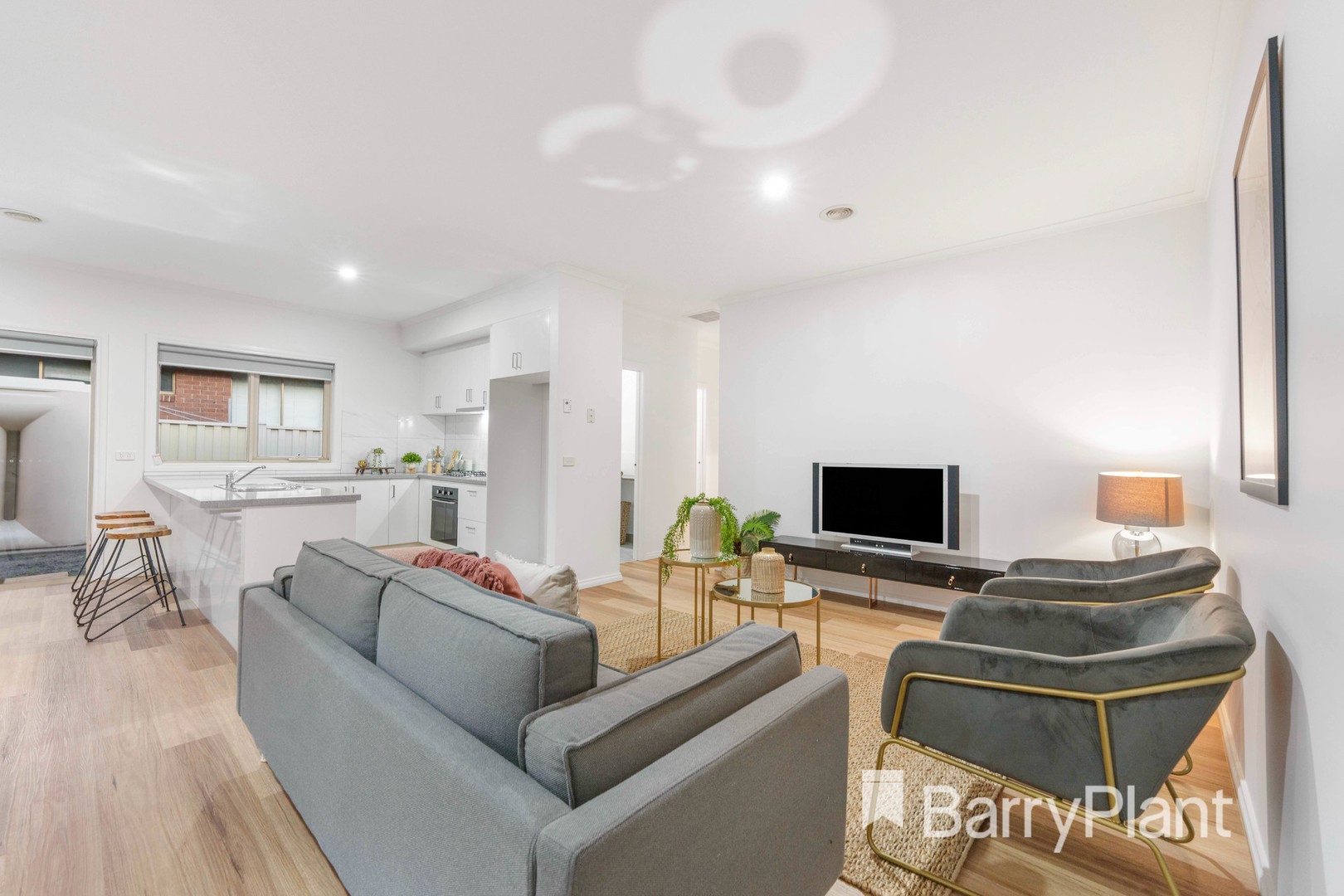 2/17 Adelaide Street, St Albans, VIC 3021, St Albans - Thumbnail 3