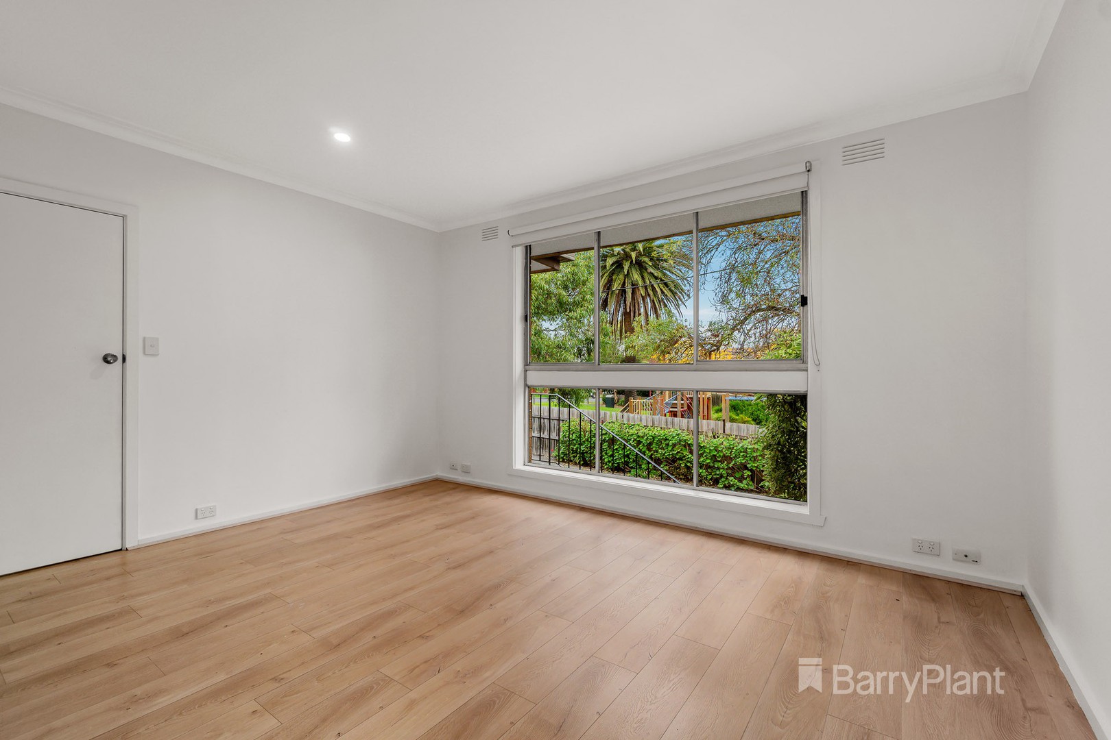 2/17 Foch Street, Reservoir, VIC 3073, Reservoir - Thumbnail 4