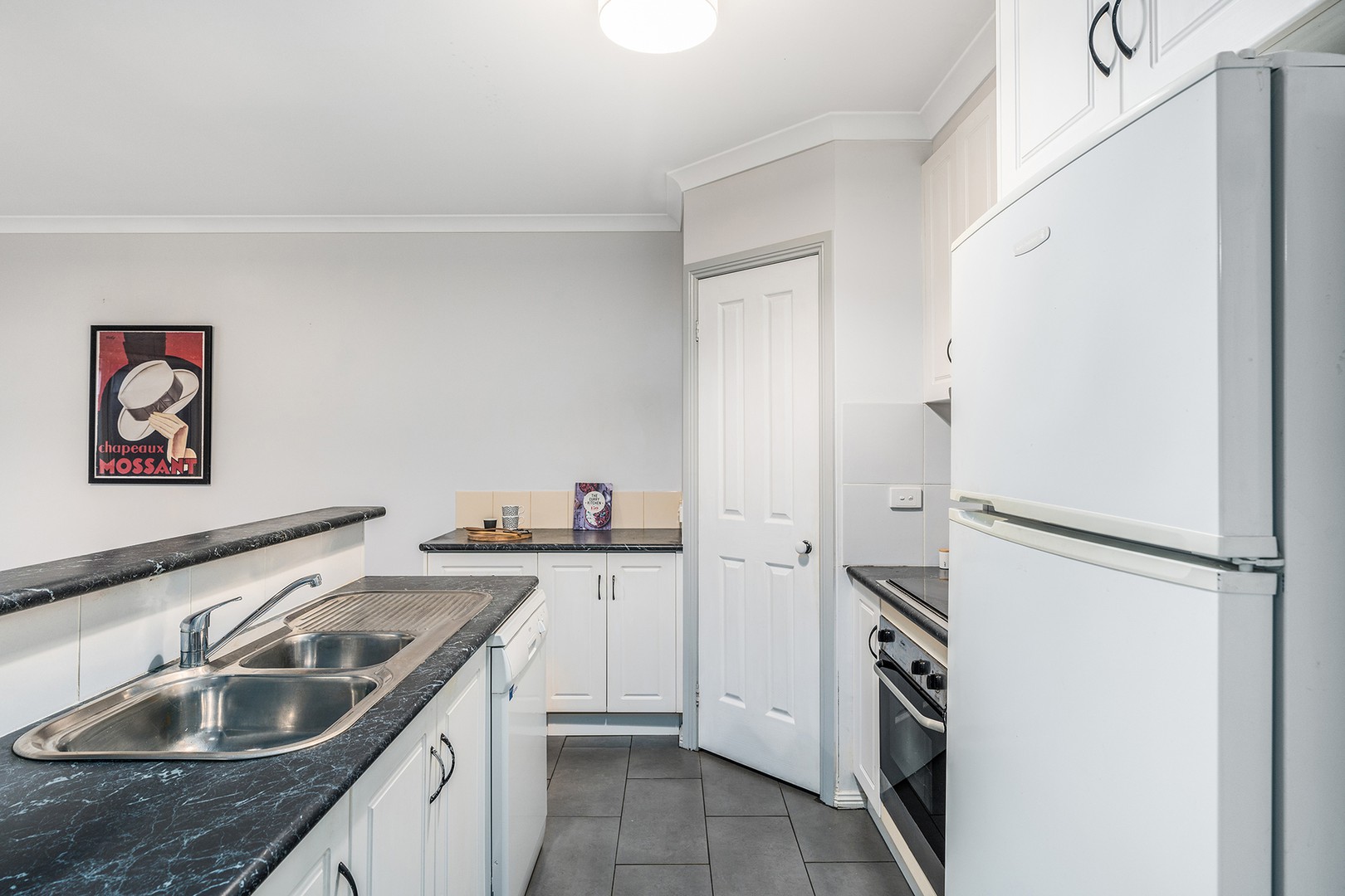 2/17 Granby Crescent, Highton, VIC 3216, Highton - Thumbnail 7