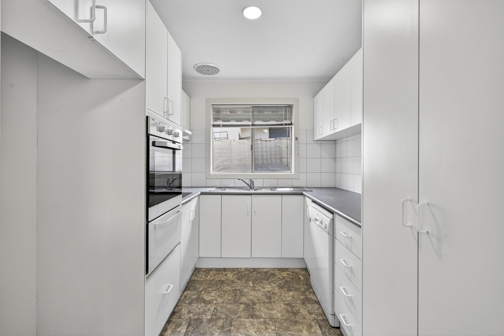 2/17 Lynne Street, Donvale, VIC 3111, Donvale - Thumbnail 4