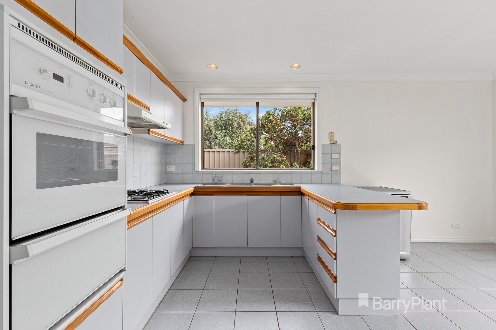 2/17 Martin StreetPreston, VIC 3072, Preston - Thumbnail 4