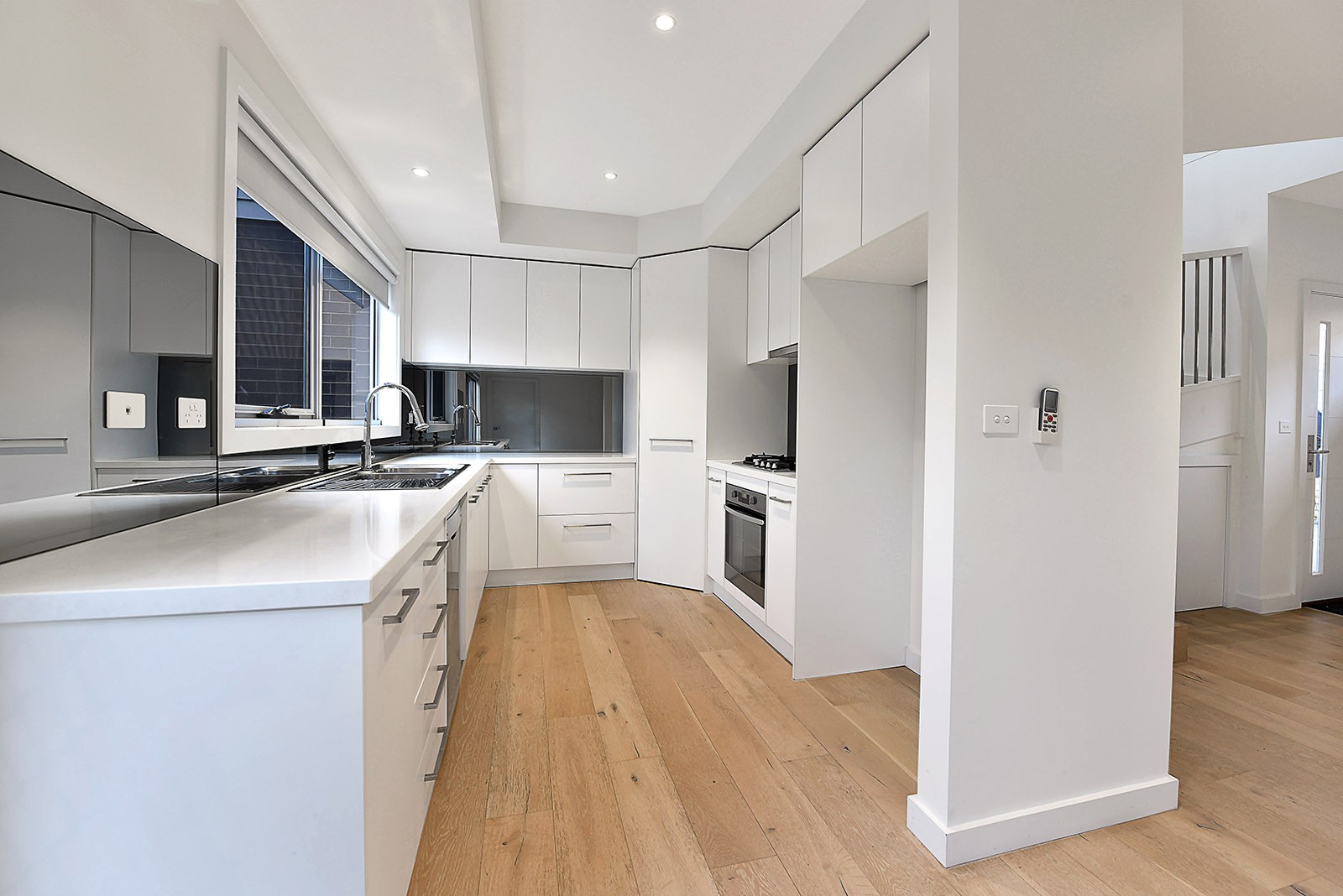 2/17 O'Shannassy Street, Essendon North, VIC 3041, Essendon North - Thumbnail 3
