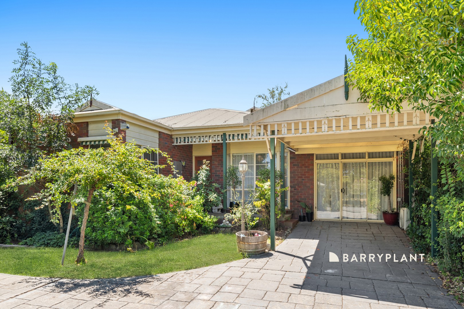 2/17 Reserve Street, Berwick, VIC 3806 - Thumbnail 2 - 13/02/2025