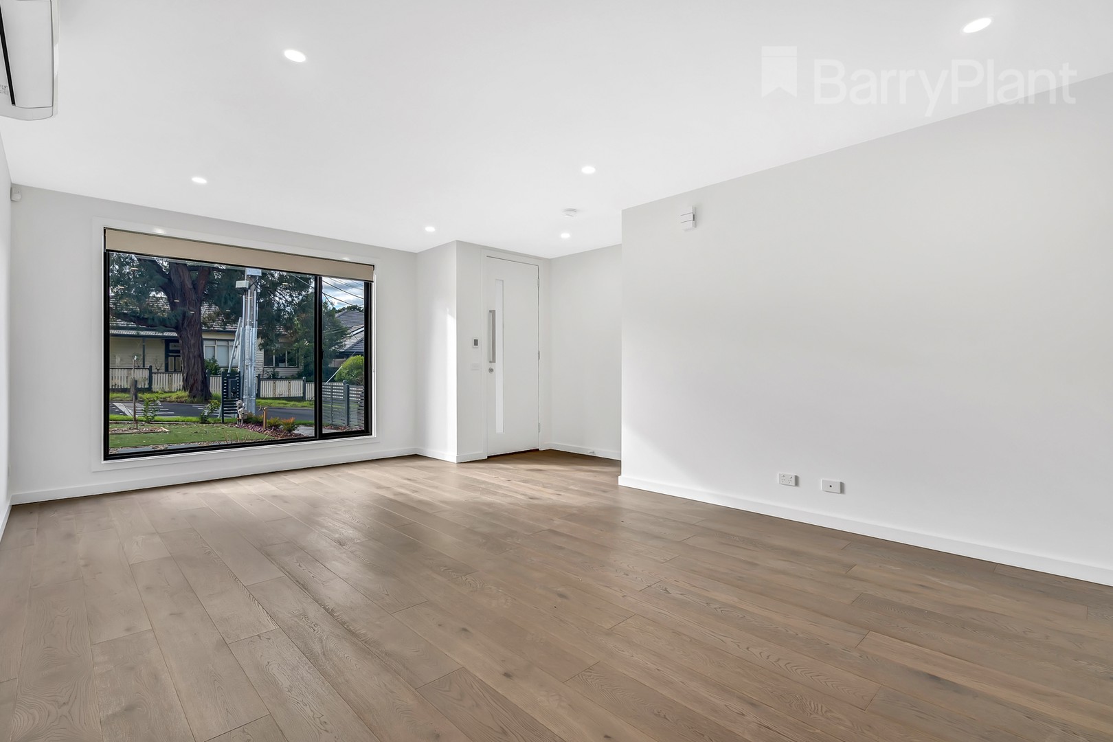 2/17 Ruby Street, Essendon West, VIC 3040 - Thumbnail 1 - 03/07/2023