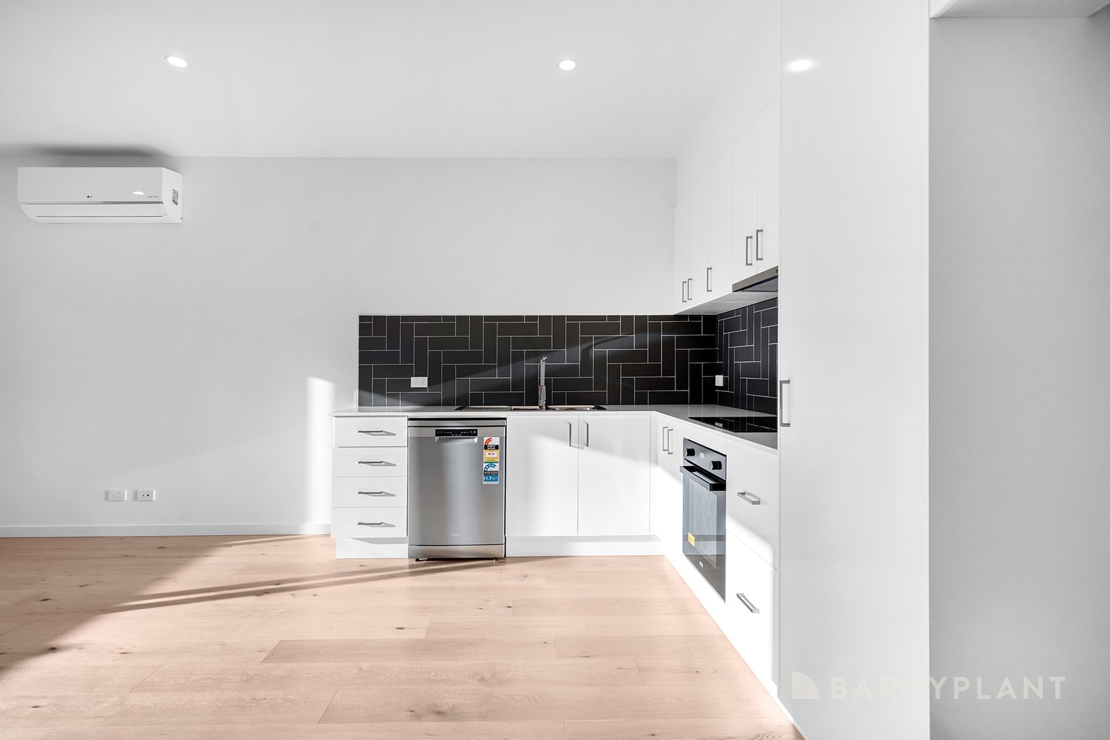 2/17 Slevin Street, Lilydale, VIC 3140, Lilydale - Thumbnail 2