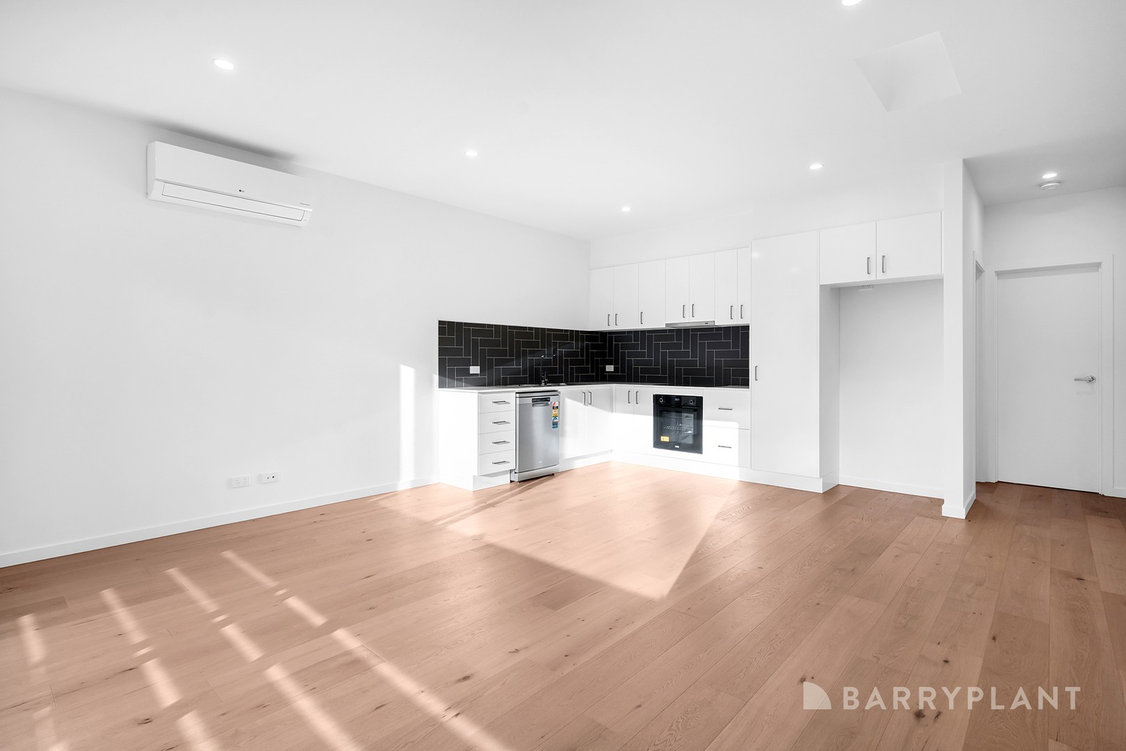 2/17 Slevin Street, Lilydale, VIC 3140, Lilydale - Thumbnail 3
