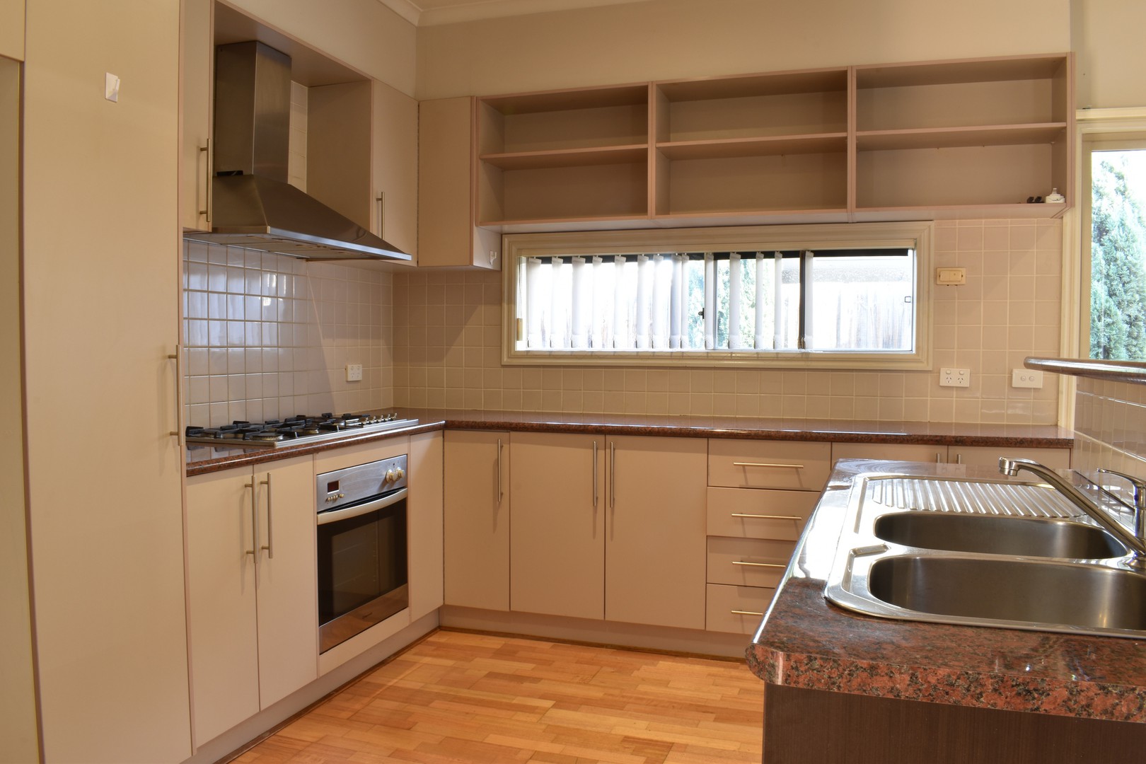 2/17 Tramoo Street, Lalor, VIC 3075 - Thumbnail 2 - 27/05/2025