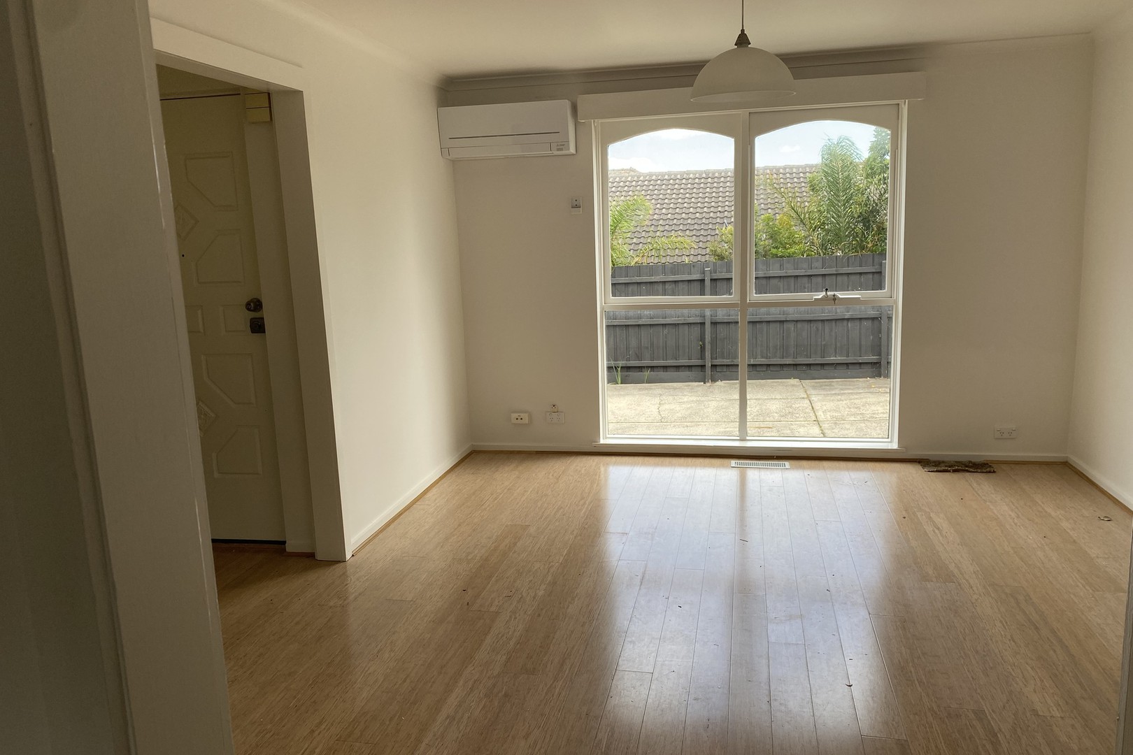 2/17 Williams Street, Frankston, VIC 3199 - Thumbnail 2 - 19/12/2023