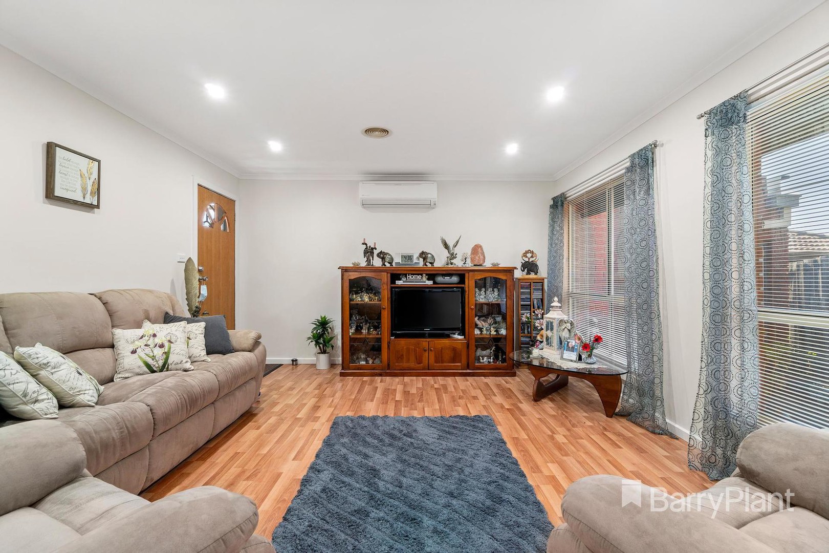 2/17 Woolnough DriveMill Park, VIC 3082, Mill Park - Thumbnail 2