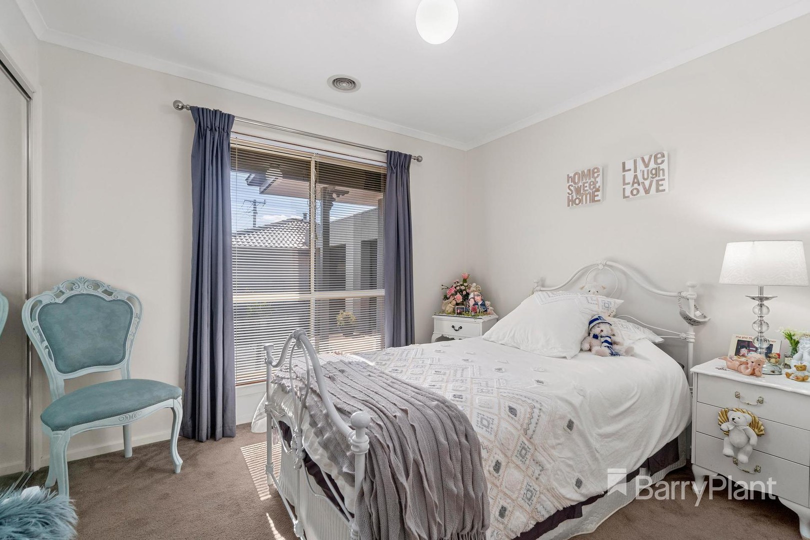 2/17 Woolnough DriveMill Park, VIC 3082, Mill Park - Thumbnail 4