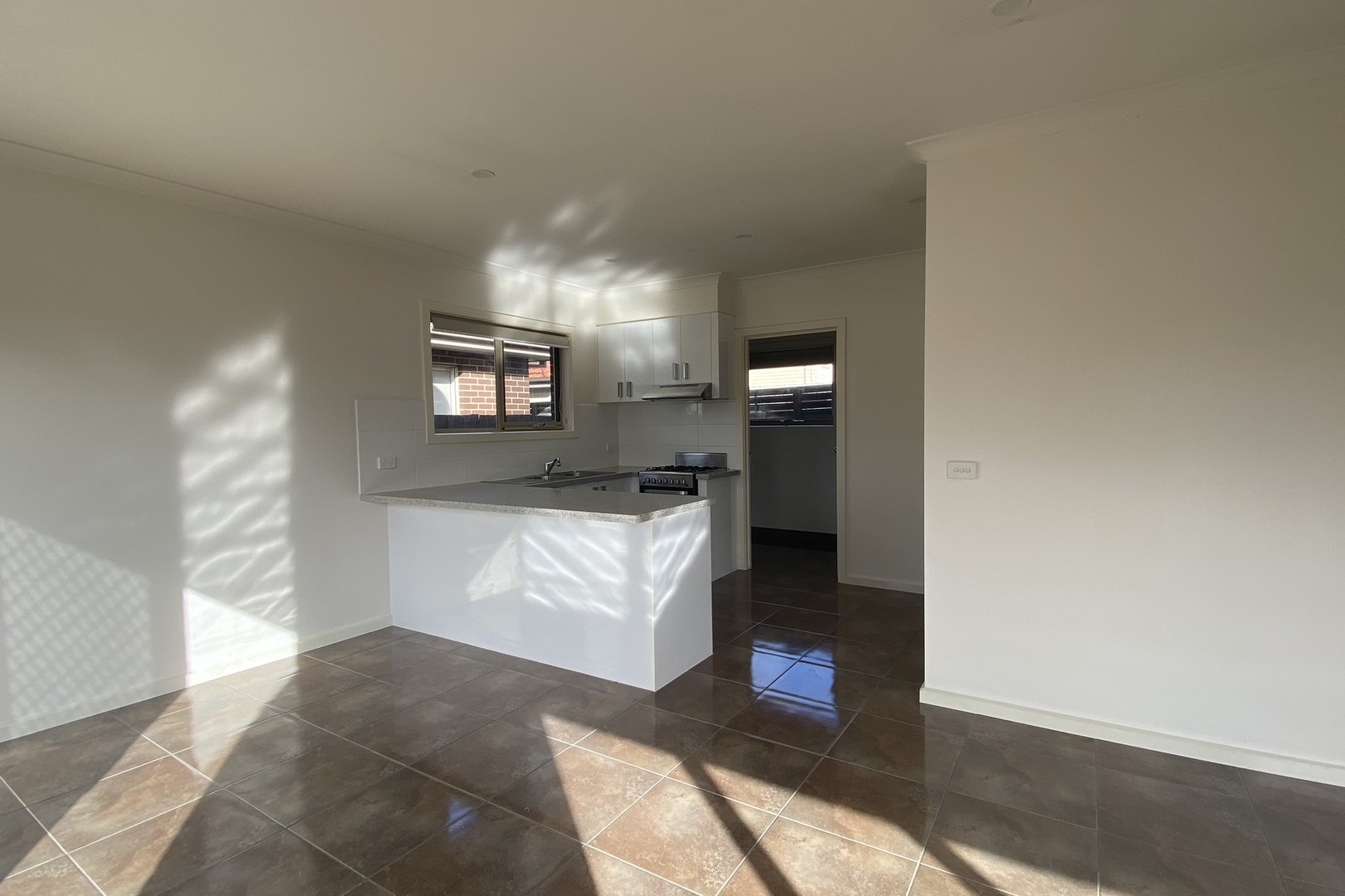 2/174 Leamington Street, Reservoir, VIC 3073, Reservoir - Thumbnail 4