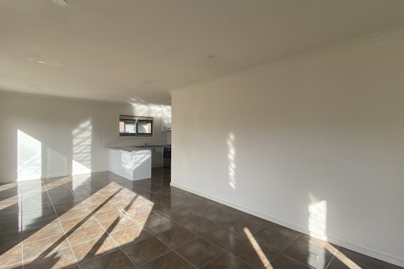 2/174 Leamington Street, Reservoir, VIC 3073, Reservoir - Thumbnail 5